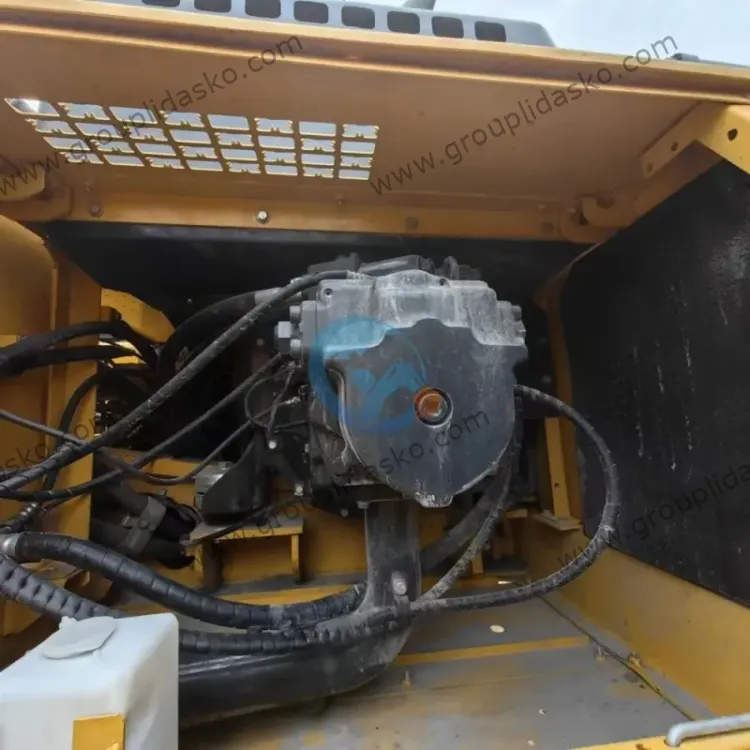 Komatsu PC450-8 d'occasion – Image 11