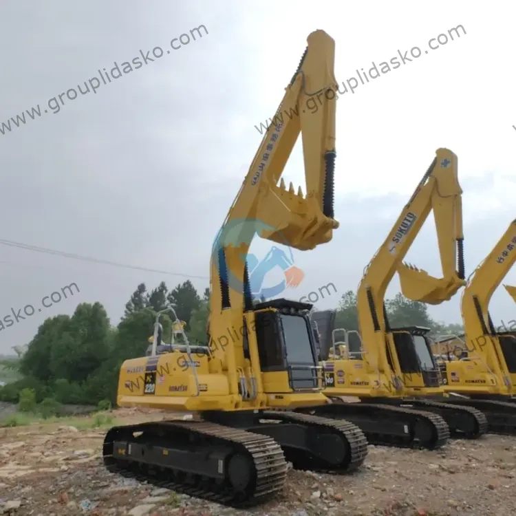 Komatsu PC220-8 d'occasion – Image 3