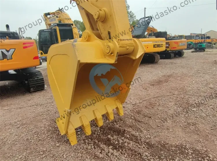 Komatsu PC400-8 d'occasion – Image 4