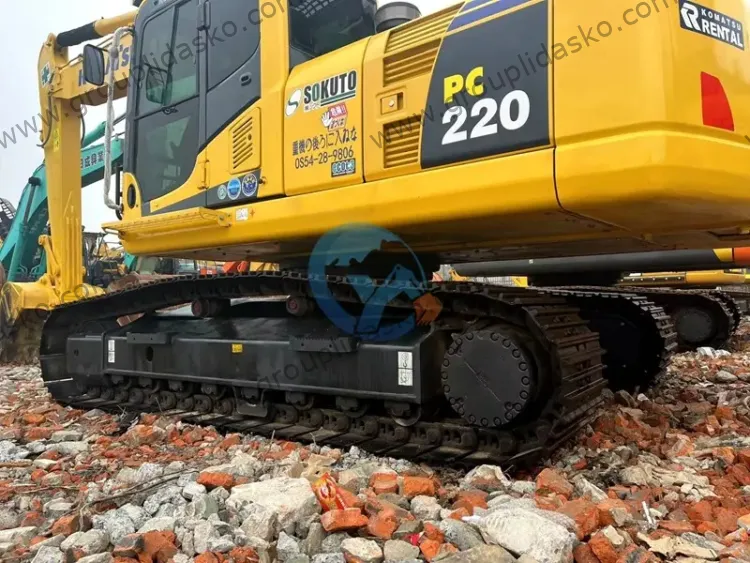 Komatsu PC220-8 d'occasion – Image 5