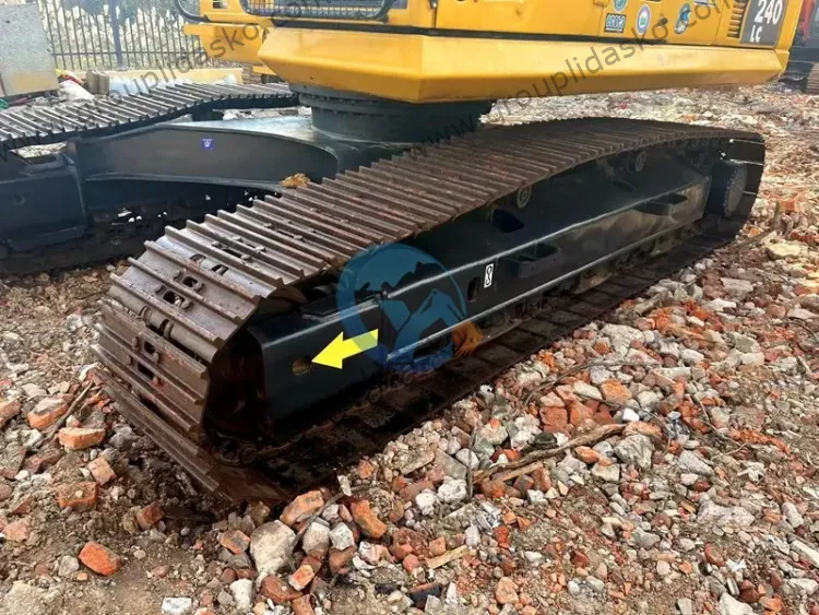 Komatsu PC240-8 d'occasion – Image 6