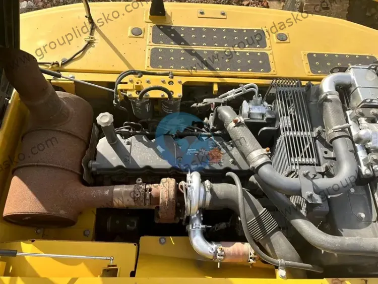 Komatsu PC240-8 d'occasion – Image 10