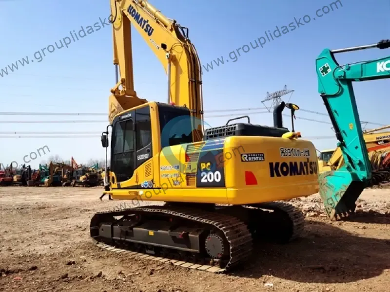 Komatsu PC200-8 d'occasion