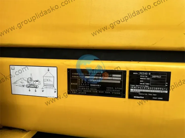 Komatsu PC240-8 d'occasion – Image 3
