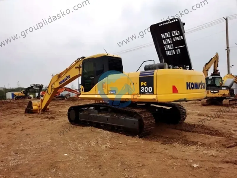 Komatsu PC300-7 d'occasion