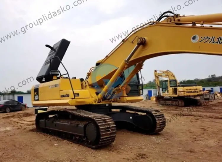 Komatsu PC300-7 d'occasion – Image 2