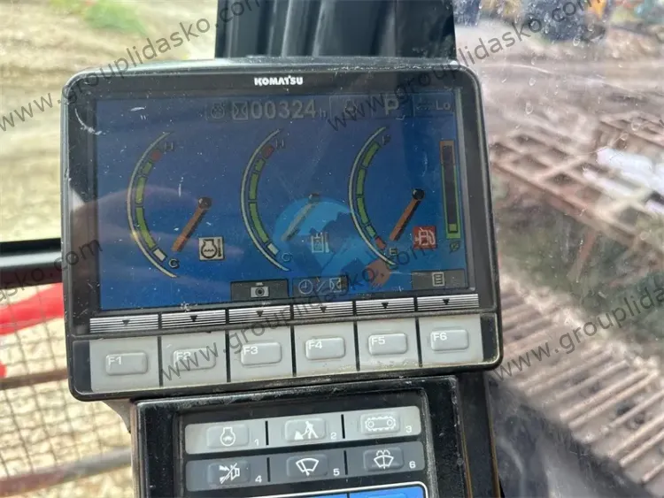 Komatsu PC240-8 d'occasion – Image 7