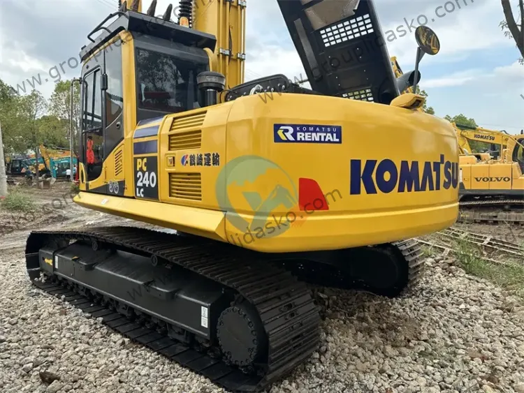 Komatsu PC240-8 d'occasion – Image 8
