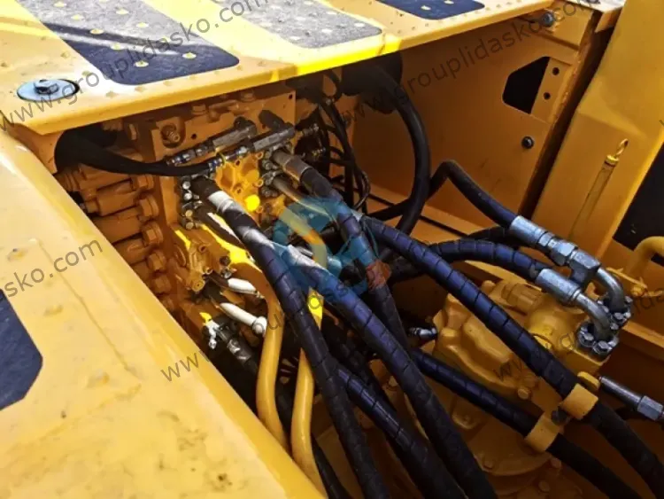 Komatsu PC200-8 d'occasion – Image 7