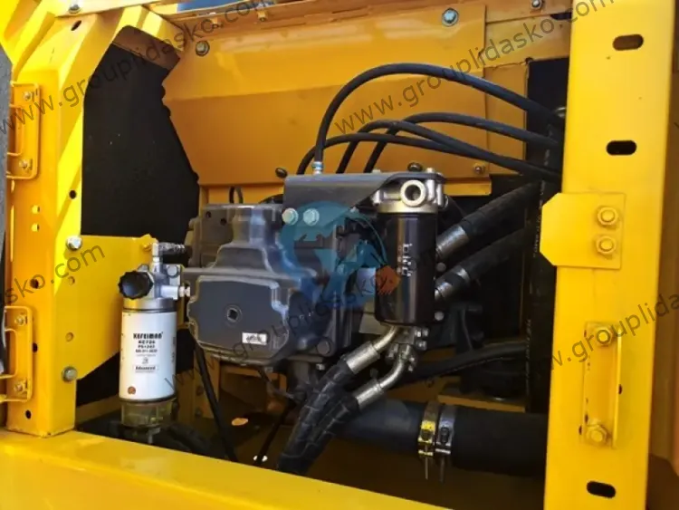 Komatsu PC200-8 d'occasion – Image 8