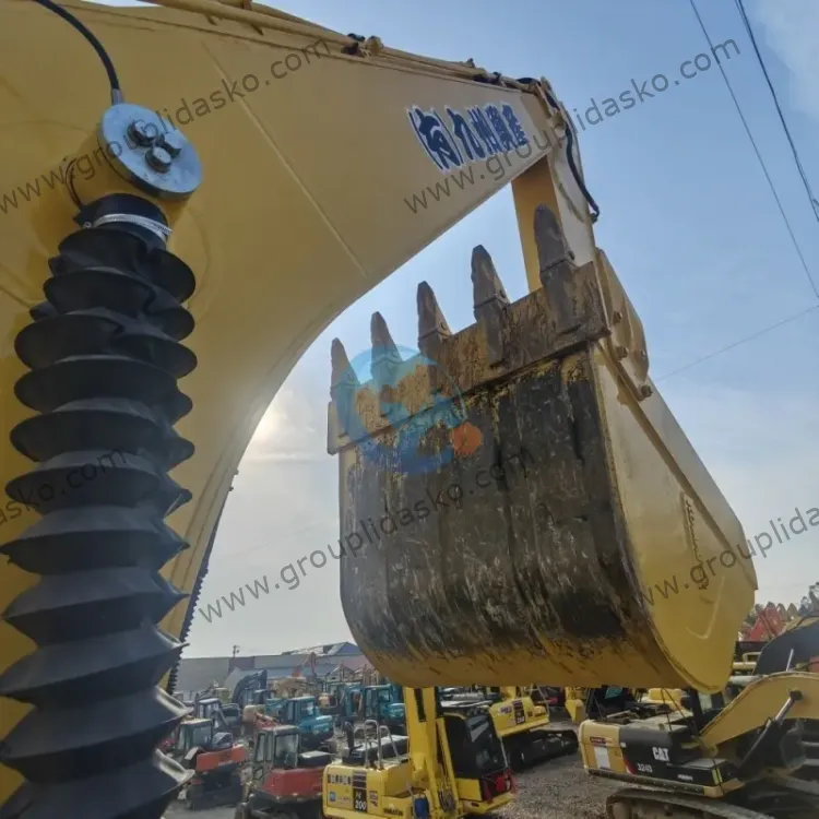Komatsu PC200-8 d’occasion – Image 6
