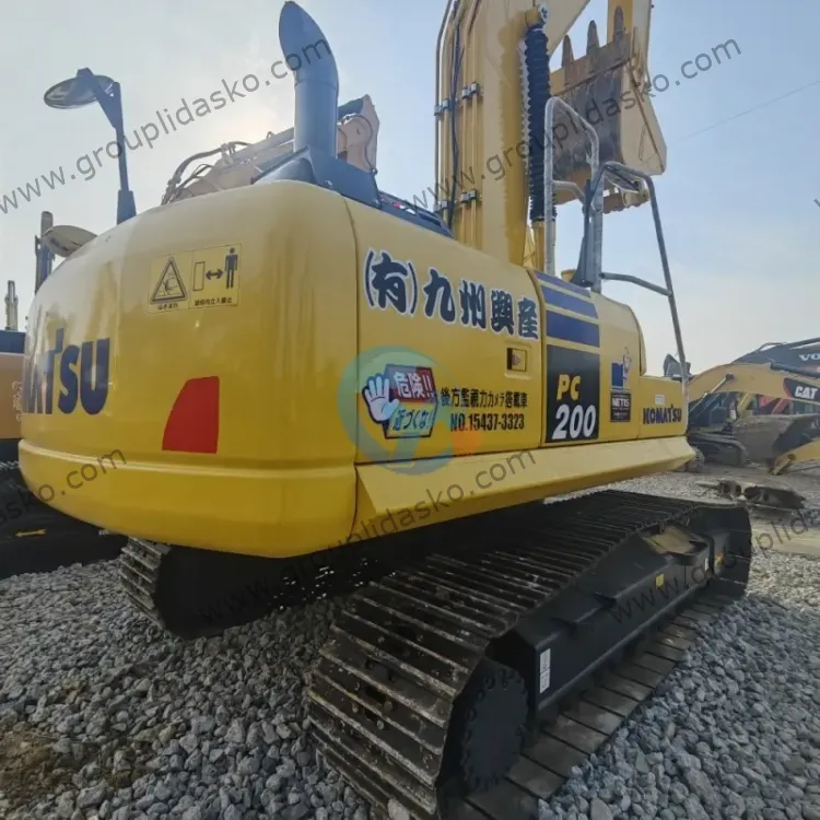 Komatsu PC200-8 d’occasion – Image 8