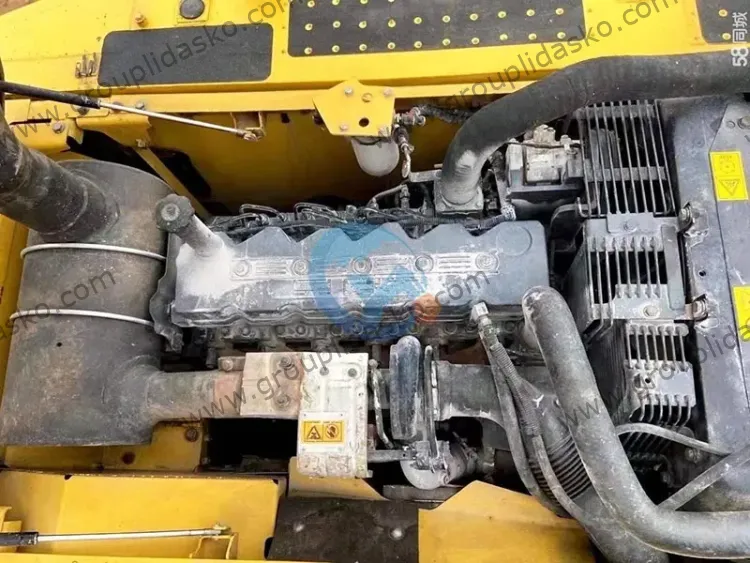 Komatsu PC200-8MO usagé – Image 2